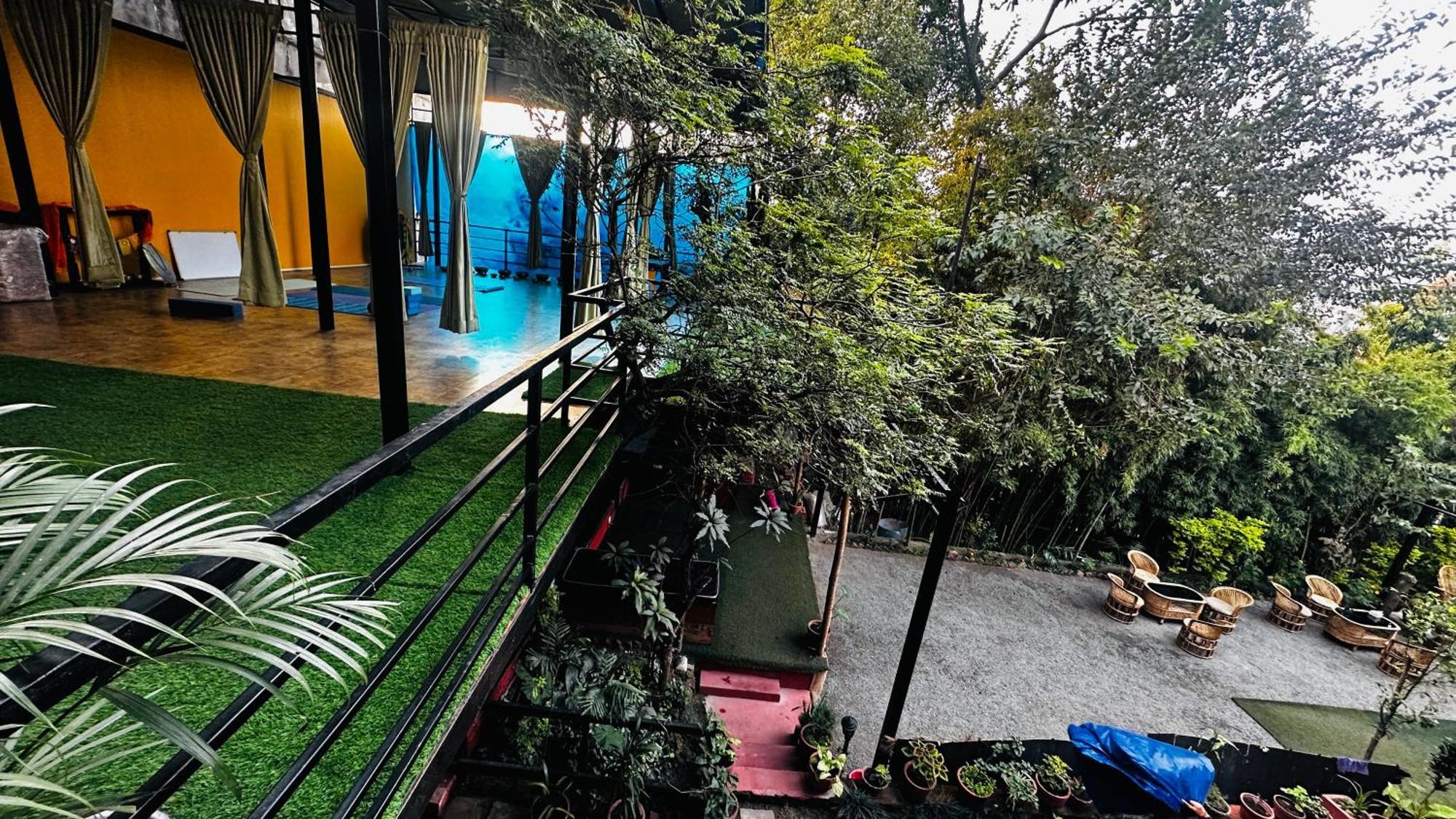 Institute Of Natural Medicine , Yoga & Therapy Home Kathmandu Exterior foto